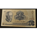 10 kr. 1981 BU * Kv. 0 * Katv. kr. 90 ** - Bilder er sedellen du fr.Litt farge avsmitting fra pregningen advers. Pen kv.0. / Tore Rimstad: kr.  30,-