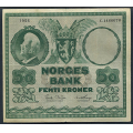 -11- 50 kroner 1956C, kv. 1/1-, 2-3 mm bretterifter. - Presset. Flekk bakside. / Numisma Mynthandel A/S: kr.  59,-