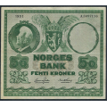 -32- 50 kroner 1951A, kv. 1-, liten bretterift. - Presset. / Numisma Mynthandel A/S: kr.  110,-