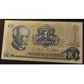 10 kr. 1981 B X  * kv. 1+ Katv. kr.47 * - Bilder er sedellen du fr. Vurder ogs fra bilder. / Tore Rimstad: kr.  10,-