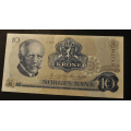 10 kr. 1982 C V * Kv .01 * Katv. kr. 55 ** - Bilder er sedellen du fr . Vurder ogs fra bilder. / Tore Rimstad: NOK  15,-