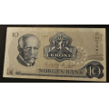 10 kr. 1983 C M * Kv. 1+ * Katv. kr. 47 * - Bilder er sedellen du fr. Vurder ogs fra bilder. / Tore Rimstad: NOK  15,-