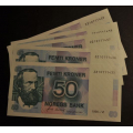 50 kr. 1990 * Kv.0. Nr. rekkef. * Katv. kr. 210 - Bilder er sedlene. Vurder ogs fra bilder. Pris KJP N er en (1) sedelle. Ved kjp av flere er de i nr. rekkeflge. IKKE SALR. / Tore Rimstad: NOK  120,-