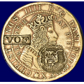-5- Fiigenschou-daler, kontramarkert (VOF). 1+ - Kattespecie laget av Jan Terje Rafdal, 34 gr. 0.870 slv. Ytterligere beskrivelse: https://www.facebook.com/OsloMyntgalleri/posts/fiigenschou-dalerenser-man-n%C3%B8ye-etter-p%C3%A5-bildet-av-denne-mynten-oppdager-man-at-/840294534667491/ / Numisma Mynthandel A/S: kr.  3000,-