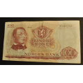 100 kr. 1966 F  * Kv.1  * Katv. kr. 290 * - Bilder er sedellen du fr. Sedellen har ikke skader, hull eller rifter. Vurder ogs fra bilder. / Tore Rimstad: kr.  48,-