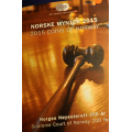 Norges Mynter 2015 H�yesterett 200 �r. Katv kr.240 - Med 20 kr. H�yesterett og 1 kr.. Begge 2015. Samt �rsmedaljen 2015.Ikke sal�r. / Tore Rimstad: kr.  100,-