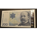 200 kr. 2009 Litra E ** Kv. 0 ** - Bilder er sedellen du f�r. Usirkulert pen sedell. Kv.0. Vurder ogs� fra bilder. IKKE SAL�R. / Tore Rimstad: kr.  300,-