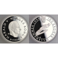 -5- S�lvpar nr. 4, 100- & 50 kr. 1992, proof - 1,5 unser s�lv. Lillehammer OL 1994, Skihopper og Barn p� kjelke. I original eskje med omslag og ekthetssertifikat. / Numisma Mynthandel A/S: kr.  662,-