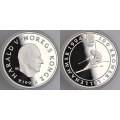 -7- S�lvpar nr. 5, 100- & 50 kr. 1993, proof - 1,5 unser s�lv. Lillehammer OL 1994, Alpinist og Barn p� sk�yter. I original eskje uten omslag og uten ekthetssertifikat. / Numisma Mynthandel A/S: kr.  664,-