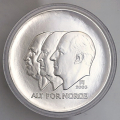 -34- Norge 100 kr 2003, kv. Proof - Illustrasjonsbilder. I kapsel. Hundre�rsmarkeringen. / Numisma Mynthandel A/S: NOK  1,-