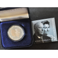 200 kr. 2002 Kongeparet. Kv. Proof. Katv. kr. 850 * - Bilder er auksjon. 16,85 gr. 15,59 gr. rent s�lv / Tore Rimstad: kr.  210,-