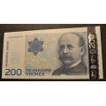 200 kr. 209 Litra C  * Kv. 0 ** - Bilder er sedellen du f�r. Usirkulert pen sedell. Kv.0. Vurder ogs� fra bilder. IKKE SAL�R. / Tore Rimstad: kr.  300,-
