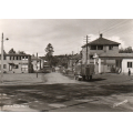 Raufoss. Gatemotiv med folk og biler. Ubr. Kval 2. / Knut J. Myrvang: NOK  79,-