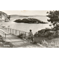 Knattholmen. (N�r Sandefjord) Dame med sykkel. Ubr. Kval 1-2. / Knut J. Myrvang: NOK  40,-