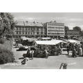Horten. Torget med mange salgsboder. St.-60. Kval 2. / Knut J. Myrvang: NOK  25,-