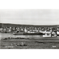 Vads�. Hurtigruten ved kai og mange hus. Ubr. Kval 1. / Knut J. Myrvang: NOK  30,-