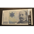 200 kr. 209 Litra D  * Kv. 0 ** - Bilder er sedellen du f�r. Usirkulert pen sedell. Kv.0. Vurder ogs� fra bilder. IKKE SAL�R. / Tore Rimstad: kr.  300,-