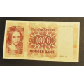 100 kr. 1986 * Kv. 0/01 * Katv. kr. 370 ** - Bilder er seddelen du f�r.Pen usirkulert. Vurder ogs� fra bilder. / Tore Rimstad: kr.  100,-