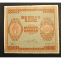 100 kr. 1947 B * 3 utg. Kv.1 * Katv. kr. 2200,- - Bilder er seddelen du f�r. Vurder ogs� fra bilder. IKKE SAL�R. / Tore Rimstad: kr.  850,-