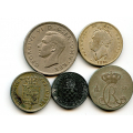 -17- Lot. 5 stk. Europa, VK - By etter bilder. Best UK 1 shilling 1826, Schleswig Holstein, 5 Schilling 1787 Altona/Poppenbuttel.KM126 / Numisma Mynthandel A/S: kr.  100,-
