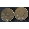 20 kr. 2001  * Kv. 0 ** Fra original rull. * - Bilde er fra mynter i rullen. Tas direkte fra rullen.
Har ogs� 2001 med stjerne. Den ligger ute p� mine auksjoner her p� SAS til en meget gunstig pris. IKKE SAL�R. / Tore Rimstad: kr.  40,-