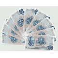 -29- Lott 9 stk 10 kroner 1983CV, VK - Kvalitet ca. 01, by etter bilder.
Signatur Wold/Sag�rd:
Noen i n�r nummerrekkef�lge CV3136687, CV3136691-697+ CV3108073. / Numisma Mynthandel A/S: kr.  4,-