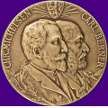 -14- For unionens opl�sning, 1905 - Kvalitet 0/01. Chr. Michelsen-Carl Berner. 7de Juni-9de Juni-13de August 1905. Det gjenreiste Norge. For Unionens Opl�sning: 368208 Stemmer Mod: 184. Throndsen. S�lv. �35mm. S&H 280. Ex Meyer Eek, 15-714. / Numisma Mynthandel A/S: kr.  600,-