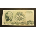50 kr. 1982 M * Kv.01  * Katv. kr. 275 - Bilder er sedellen du f�r. �rliten-nesten usynlig anm. i hvit kant nede. 1 mm.Vurder ogs� fra bilder. IKKE SAL�R. / Tore Rimstad: NOK  120,-