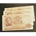 100 kr. 1975 � Kv. 0/01 * Katv. kr. 480,-Nr. rekkef�lge - Bilder er sedlene. Pen kv. 0/01. Pris KJ�P N� er 1 (en) seddel. Ved kj�p av flere er de i nr. rekkef�lge. Du velger antall. IKKE SAL�R. / Tore Rimstad: kr.  360,-