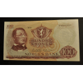 100 kr. 1972 U*Kv god. 01*Katv. kr. 1210* God �rg. - Bilder er seddelen du f�r. Pen. Vurder ogs� fra bilder. / Tore Rimstad: kr.  100,-
